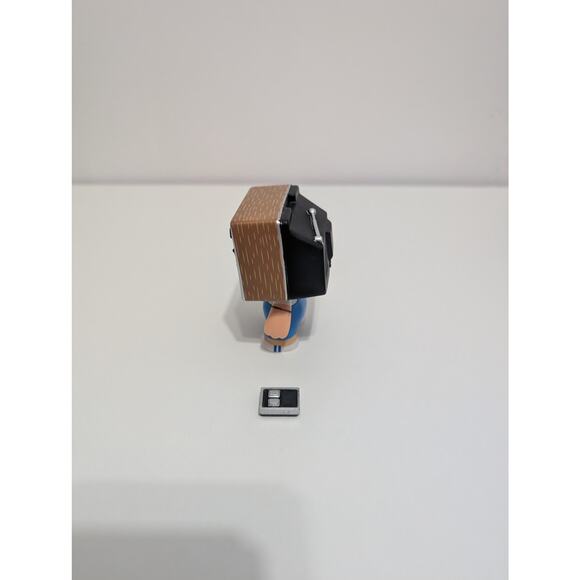 Garbage Pail Kids - TeeVee Stevie with Remote - Series 1 Blind Box - Picture 4 of 6